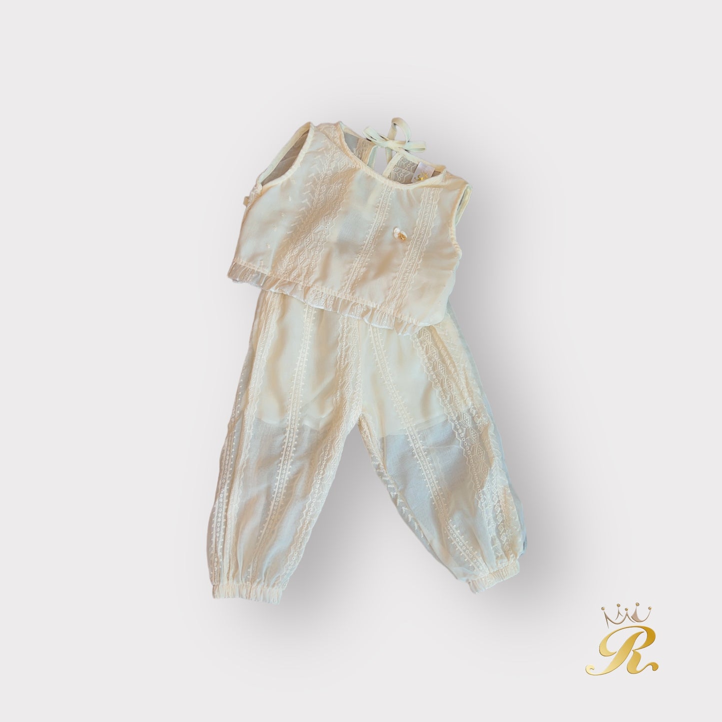 Linen outfit